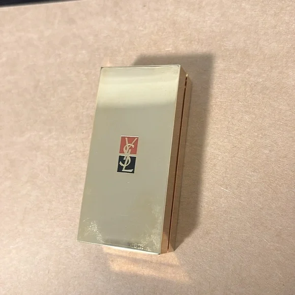 NIB [Yves Saint Laurent] Ombre Solo Radiance Smoothing Eyeshadow #05 Slate Green - Picture 8 of 15